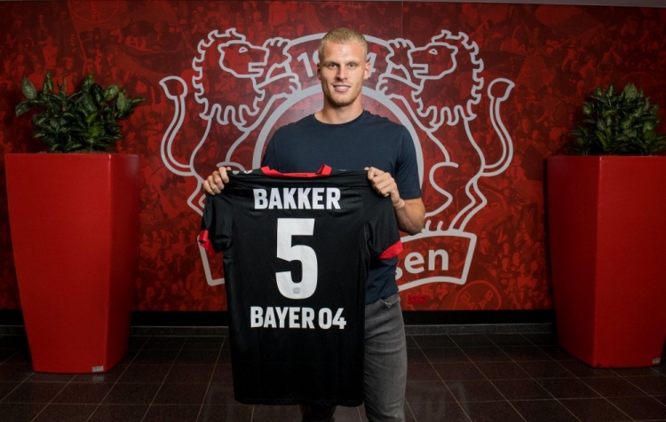 斯基拉：英超俱乐部想签圣地亚哥-卡斯特罗，但博洛尼亚不想卖（斯基拉：英超队盯上圣地亚哥-卡斯特罗，博洛尼亚无意出售）