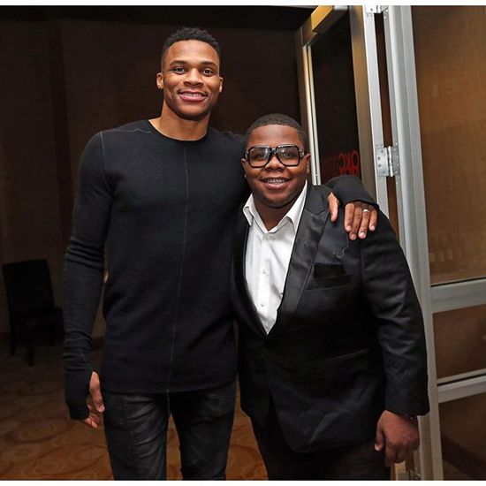 图赫尔：会找阿诺德聊聊，不过夸安萨目前竞争右后卫稍微领先（图赫尔：将与阿诺德沟通，右后卫之争夸安萨暂占上风）