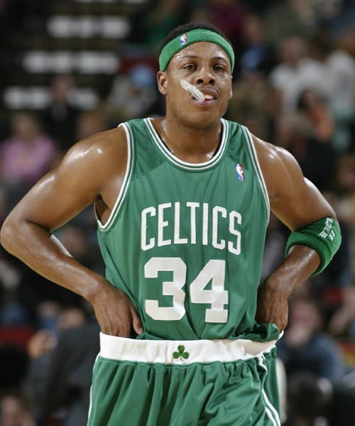 费兰·托雷斯：巴萨锋线的高效杀手，数据媲美欧洲顶级射手（费兰·托雷斯：巴萨锋线效率王，数据对标欧洲顶尖射手）