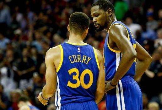 罗体：斯帕莱蒂重回那不勒斯全程遭嘘，球迷不原谅他执教尤文（罗体：斯帕莱蒂重返那不勒斯遭全场嘘声，球迷仍不原谅其执教尤文）