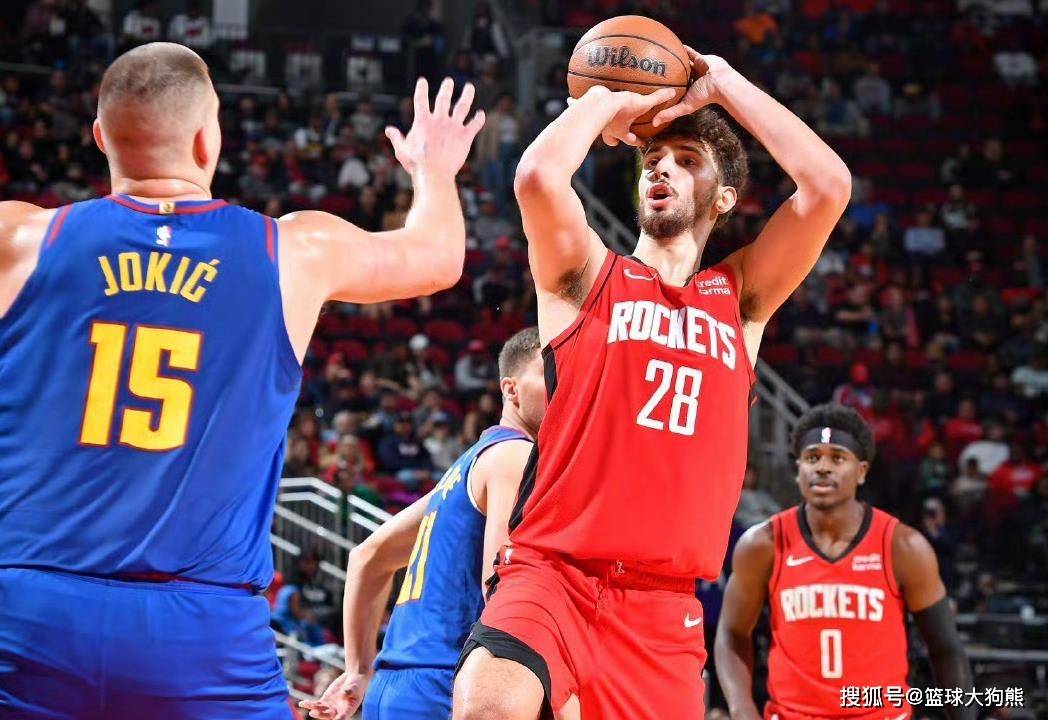 Opta全球俱乐部当前实力榜：阿森纳、拜仁、巴黎前3，维拉第6（Opta最新俱乐部实力排行：阿森纳、拜仁、巴黎占据前三，维拉位列第六）