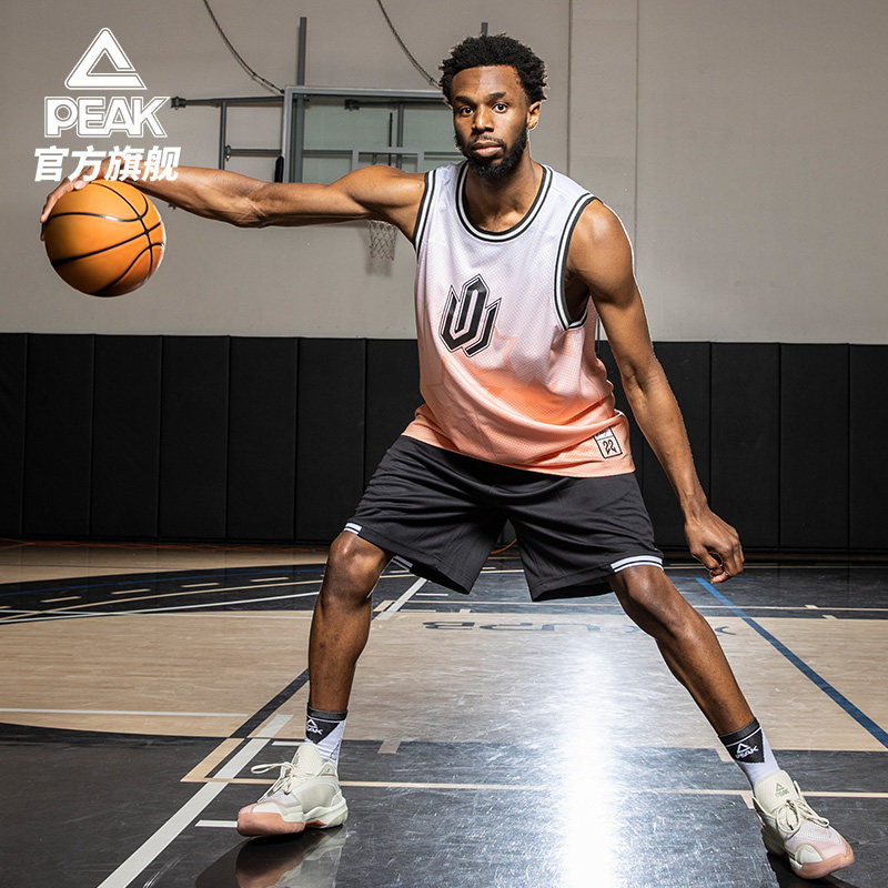 半场战报：尤文0-1博德闪耀，布隆贝格建功，小孔塞桑造险（半场速递：尤文0-1落后博德闪耀，布隆贝格破门，小孔塞桑制造险情）